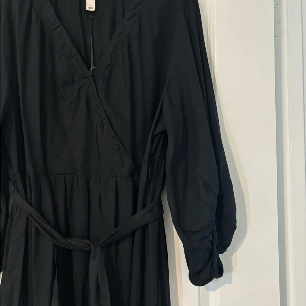 Ava & Viv Black Long Sleeve Maxi Dress with Waist Tie - Picture 2 of 2
